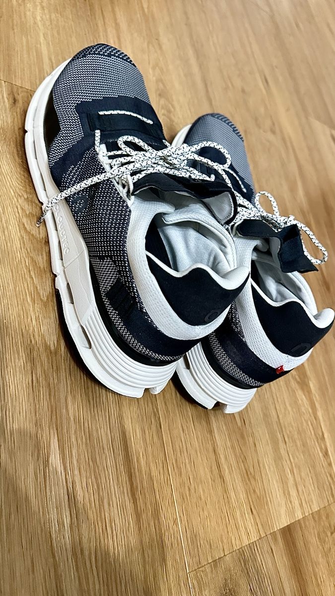 On Chaussures hommes: On Running Sneaker "Cloudnova" – D'occasion à Kriens par saleworld 3