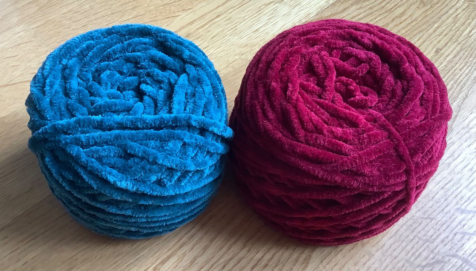 Cordicelle & Fili: 10x Chenille Bambi Garn – Usato da Adliswil venduto da Compardo 5