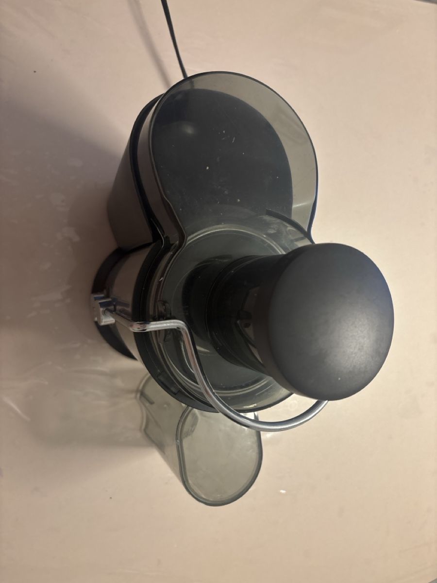 Appareils de cuisine: Elektriker Entsafter  – Neuf (Voir description) à Unterseen par nas_mj2l 2