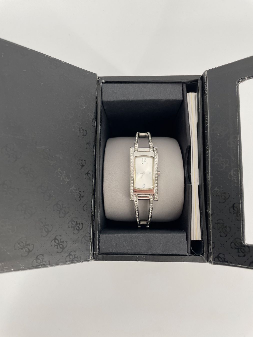 Guess Orologi: Guess Damenuhr mit Strass Steinen – Usato da Auenstein venduto da moin. 3