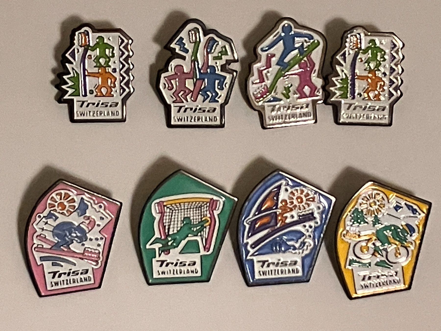 Placchette & Badge: 8 Pin Trisa – Usato da Basel venduto da djwwpp