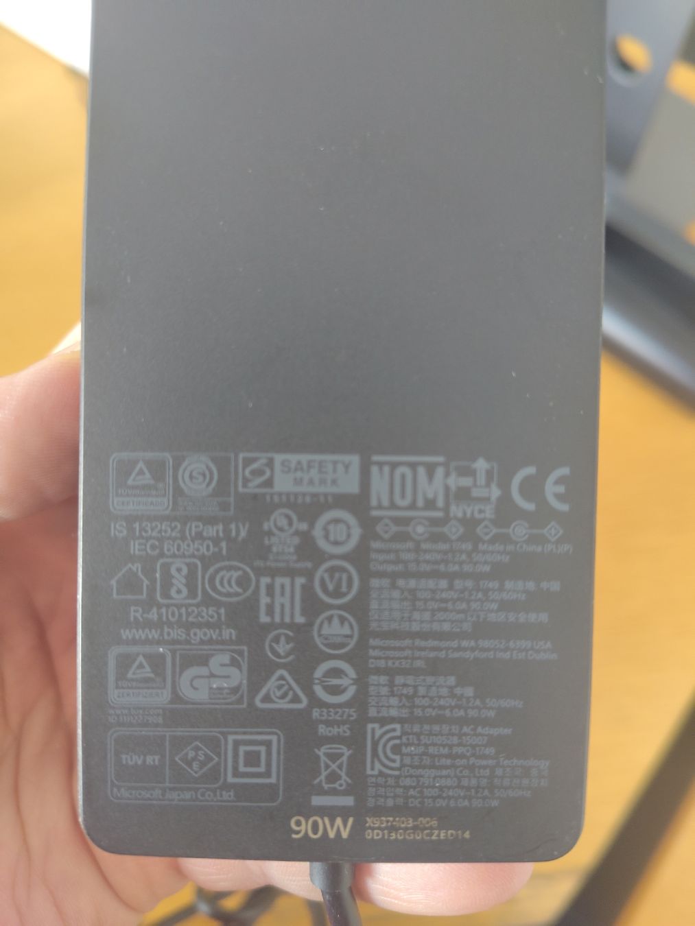 Microsoft Docking station: Microsoft Surface Docking Station & Netzteil – Difettoso da Cham venduto da QS-Service 3