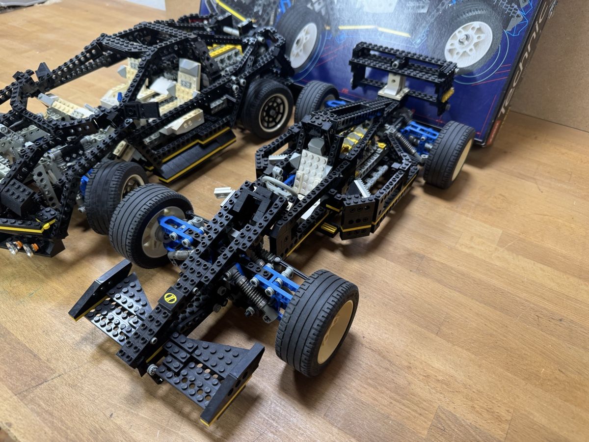 Lego Spielzeuge: Lego Technic Supercar 8880 Doppel pack  – Gebraucht aus Reutlingen von  5