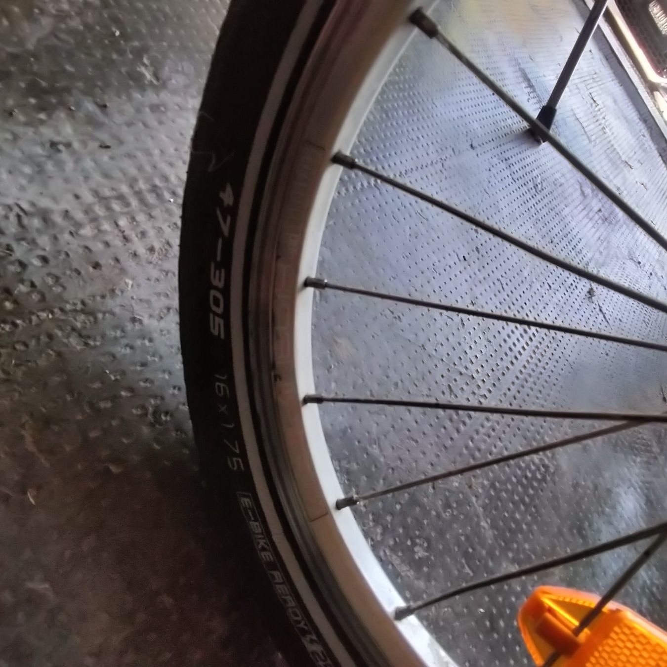 Dahon Vélos: Vélo pliable DAHON – D'occasion à La Chaux-de-Fonds par tintin_mfe 5