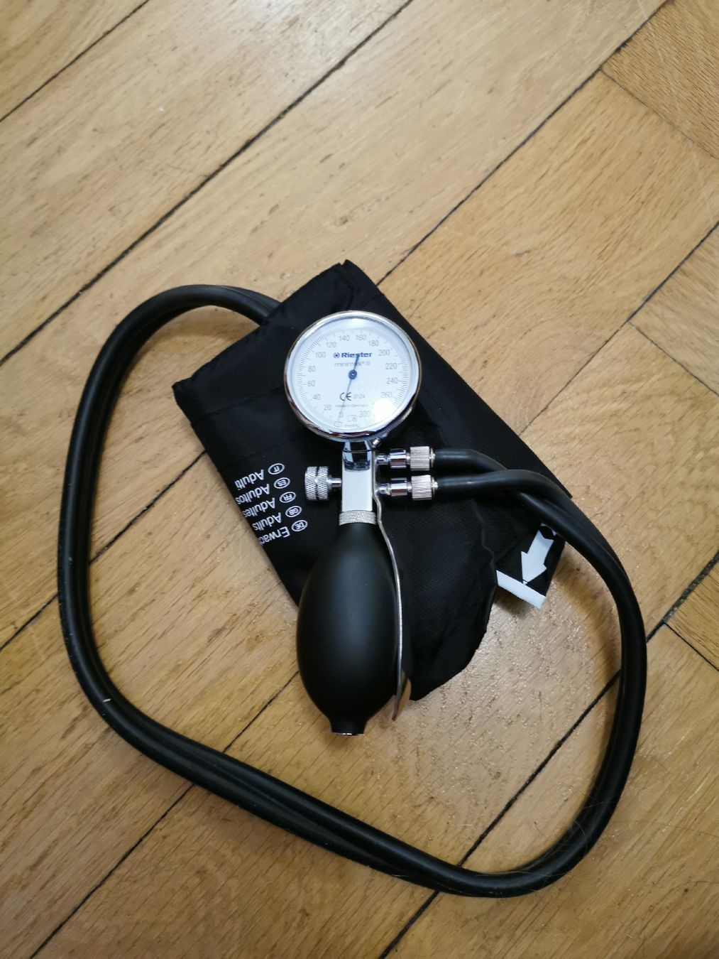 Attrezzature mediche: Manomètre a pression – Nuovo (secondo la descrizione) da Fribourg venduto da chi_j8yw