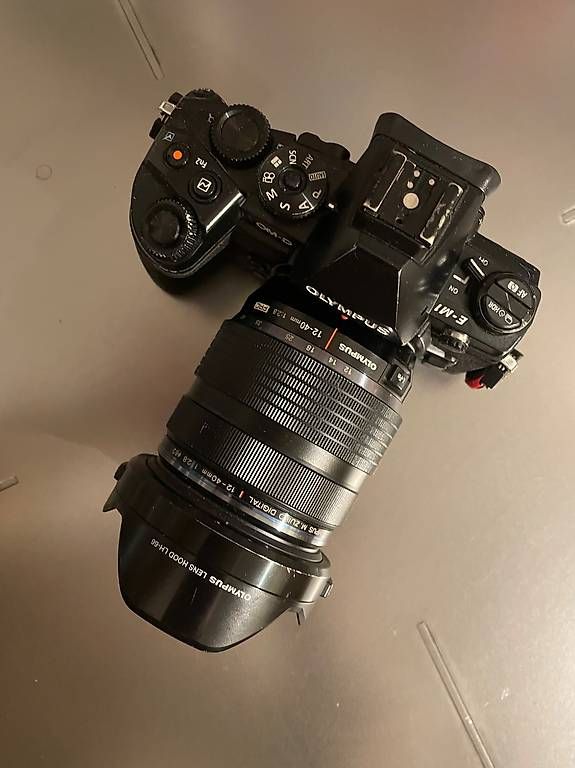 Olympus Kamera: Olympus OM-D E-M1 Systemkamera - Gesamtpaket – Gebraucht aus Basel von lan_5s6h 1