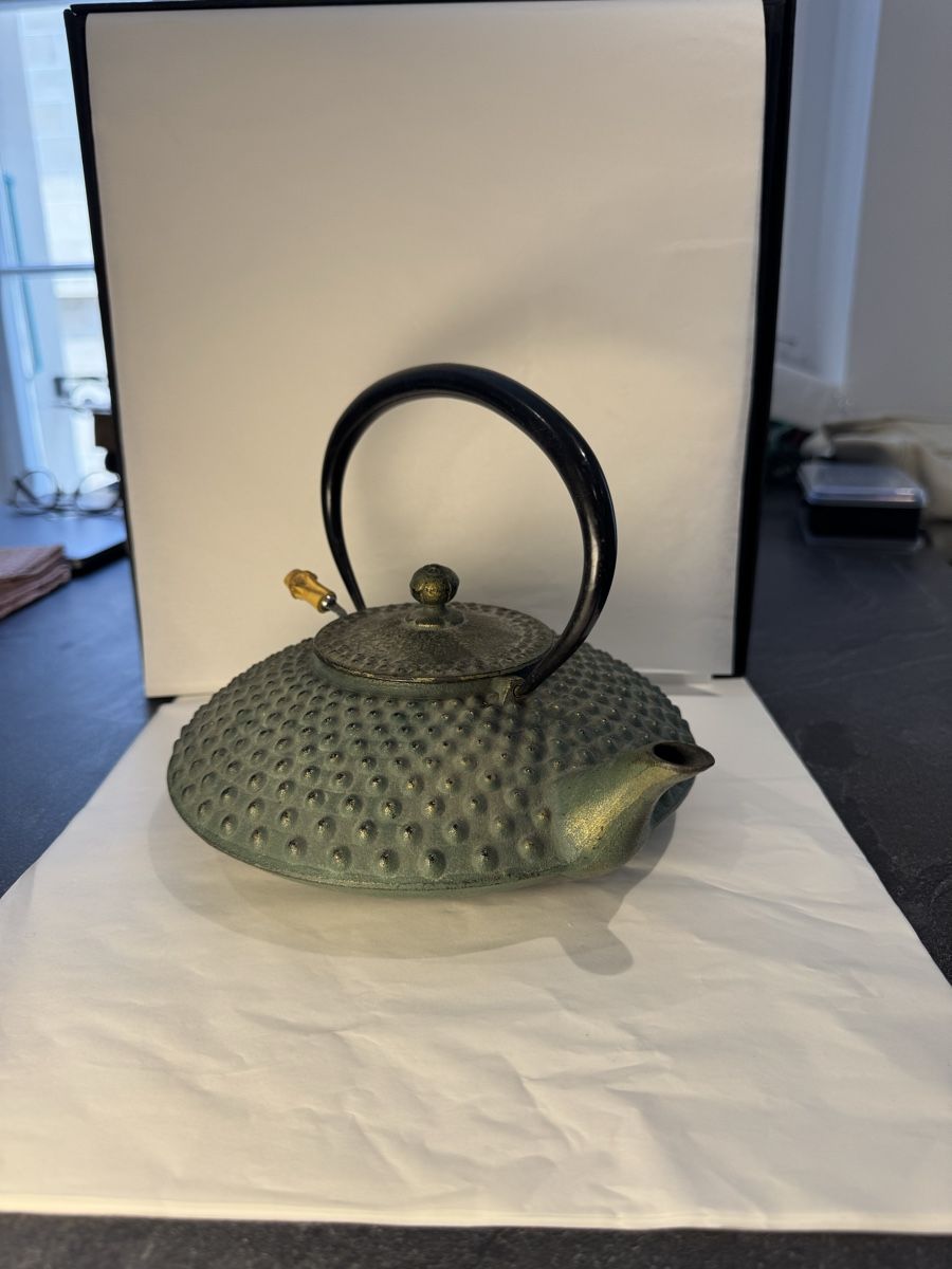 Teekannen: Théière japonaise ancienne en fonte Tetsubin vintage  – Gebraucht aus Vevey von Jeremycjm 2