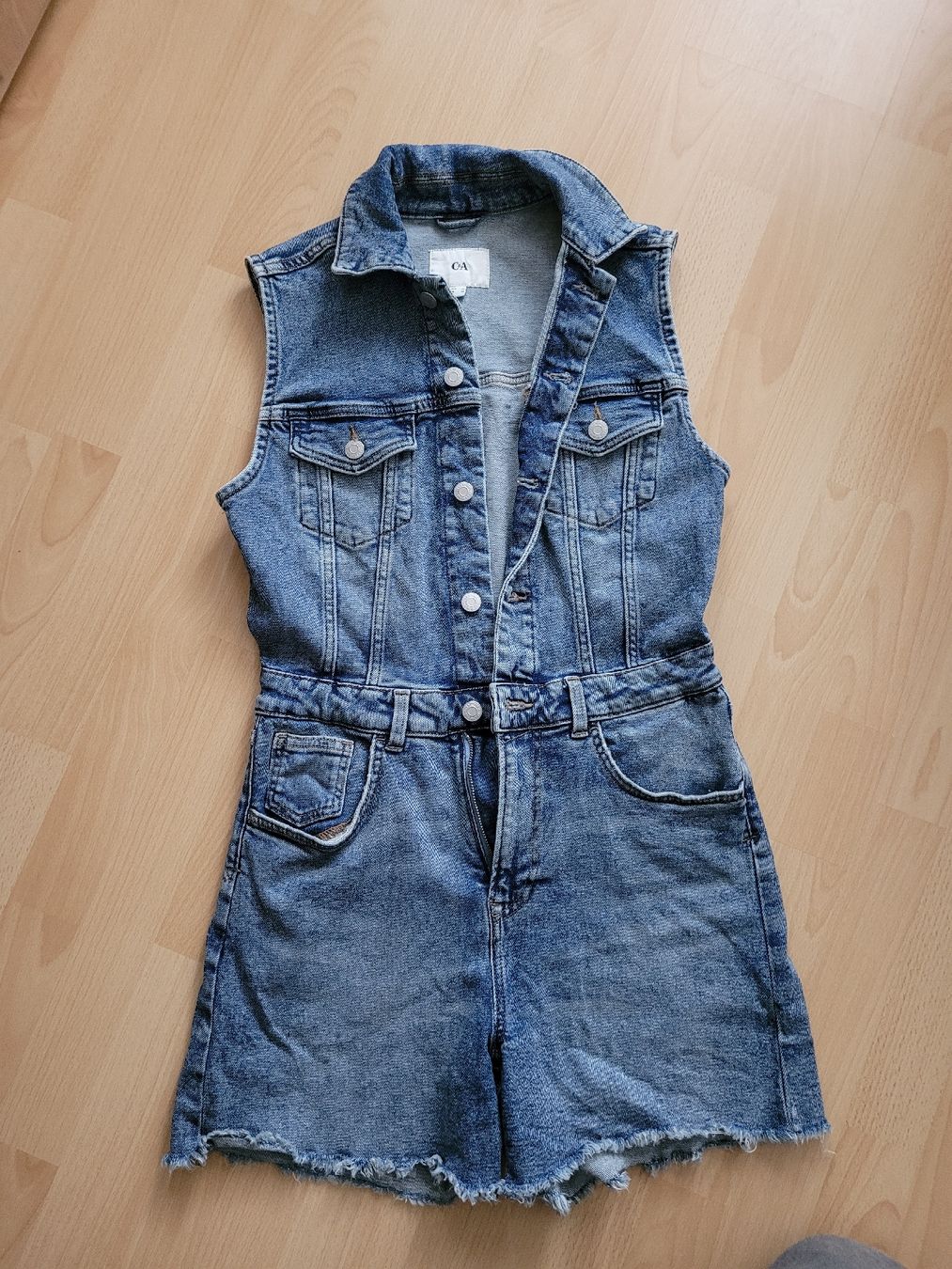 Tute: Jeans Overall gr. 38 – Usato da Inwil venduto da Flower2325