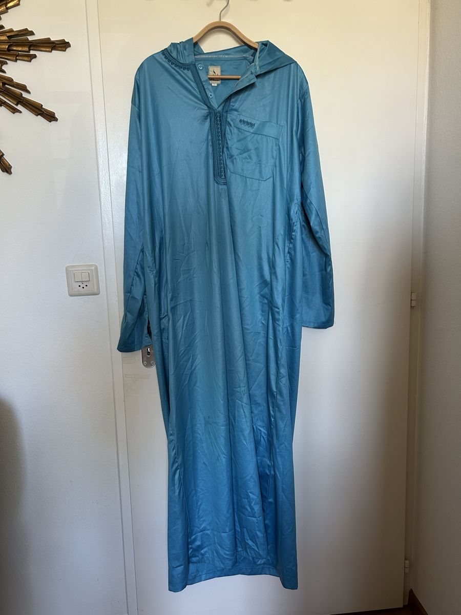 Altro in Moda uomo: Djellaba Al Hannawi  – Usato da Grand-Lancy venduto da eli_x5k9