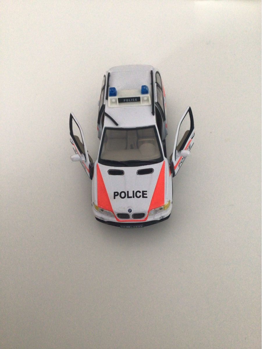 BMW Modellautos: Modellauto: Polizei Bern BMW X5 (nr.121) – Gebraucht aus Solothurn von PaLi1979