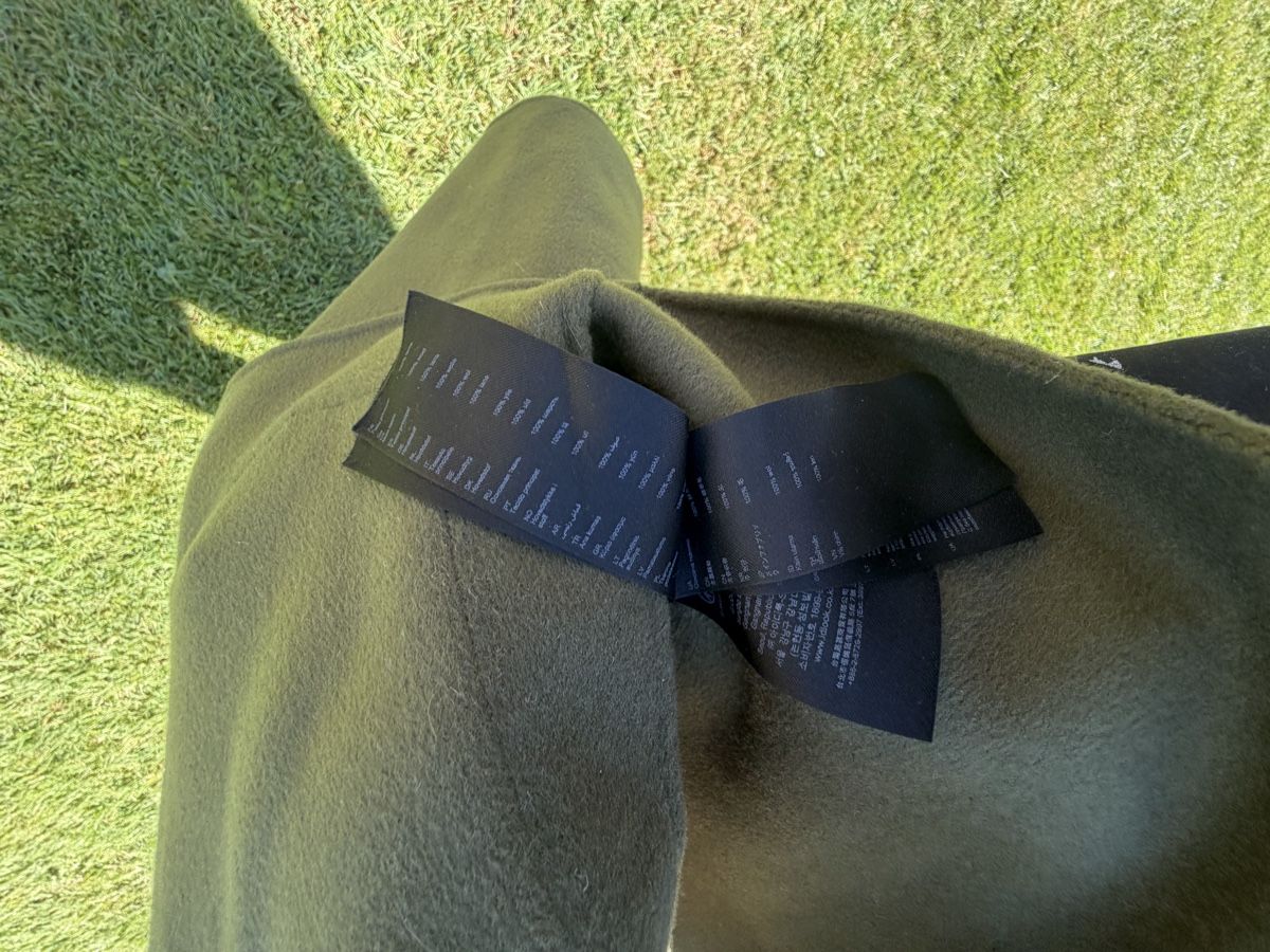 Maje Giacche: Maje Button-Embellished Wool Jacke – Nuovo (secondo la descrizione) da Küsnacht ZH venduto da lyd_8mmf 6