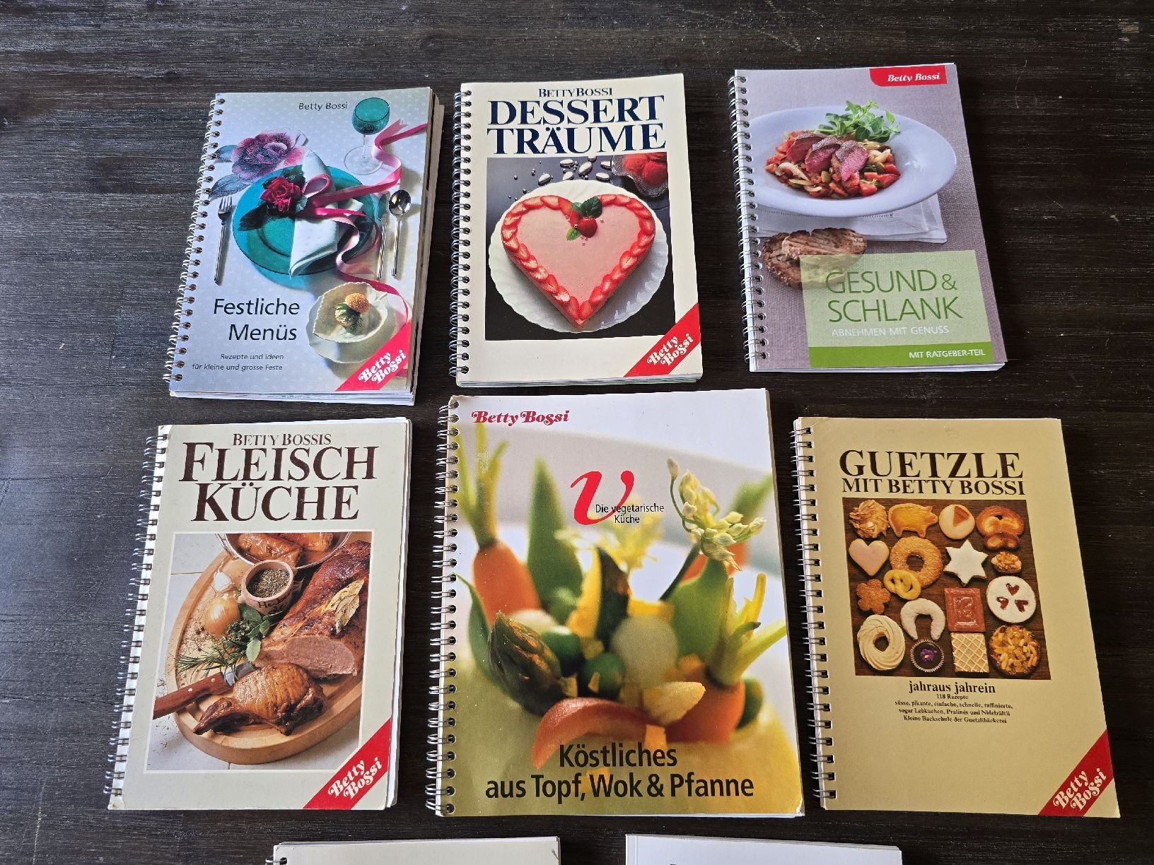 Libri: Kochbuecher Set 8 Stueck gebraucht – Usato da Kestenholz venduto da _Nostalgia_ 1