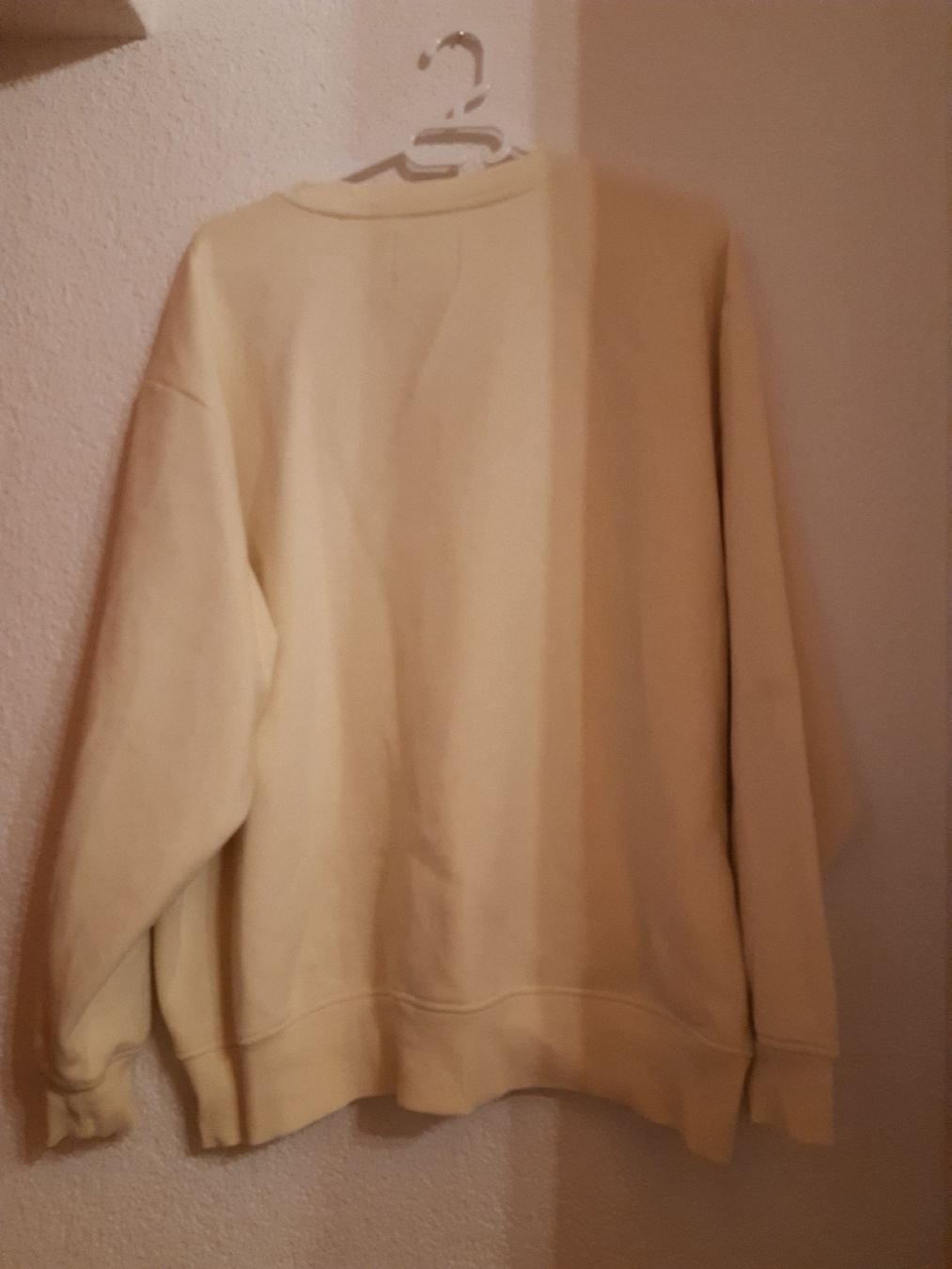 Primark Maglioni & Felpe: Süsser Winnie Pooh Pulli gelb – Usato da Toffen venduto da Gwunderegge77 2