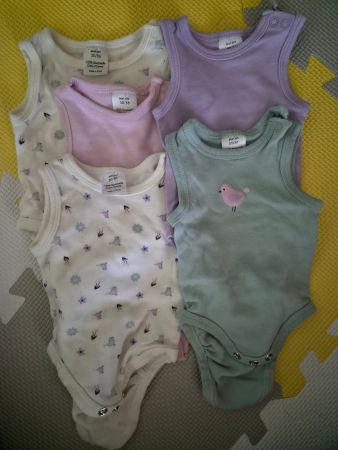 Babybody Gr. 56 ärmellos