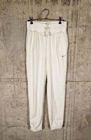 Weisse Nike Hose mit Muster, Grösse S, neuwertig!