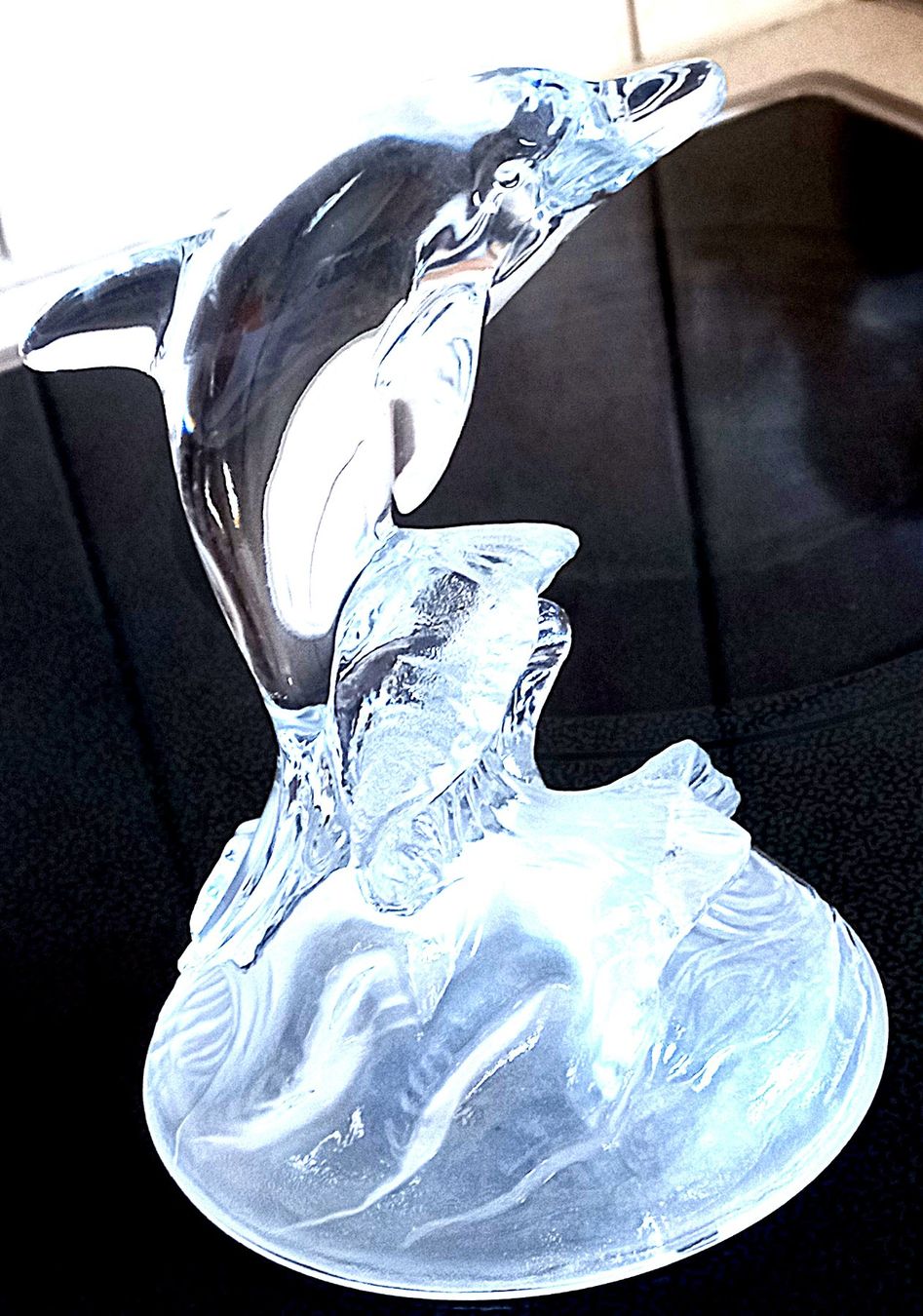 Sculture & Statue: Delfin auf Wasserwelle Glaskunst – Usato da Baar venduto da 2cvbaar 2