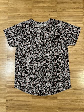 Leopard print T shirt