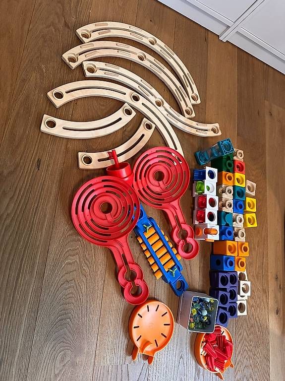 Hape Giocattoli: Hape Quadrilla Super Spiralburg – Usato da Abtwil SG venduto da nur_6nx6 1