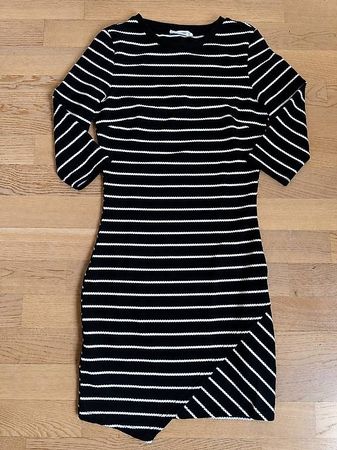 Kleid - Gr. S - Schwarz/Weiss gestreift