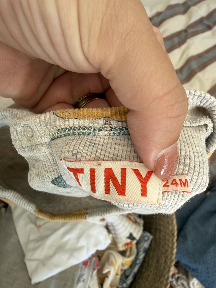 Tinycottons Vestiti & Gonne: Body Tiny Cottons 24m Birnen – Usato da Basel venduto da rara1989 1