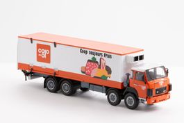 Saurer 8x4 Coop Lausanne mit Kofferaufbau Mst. 150