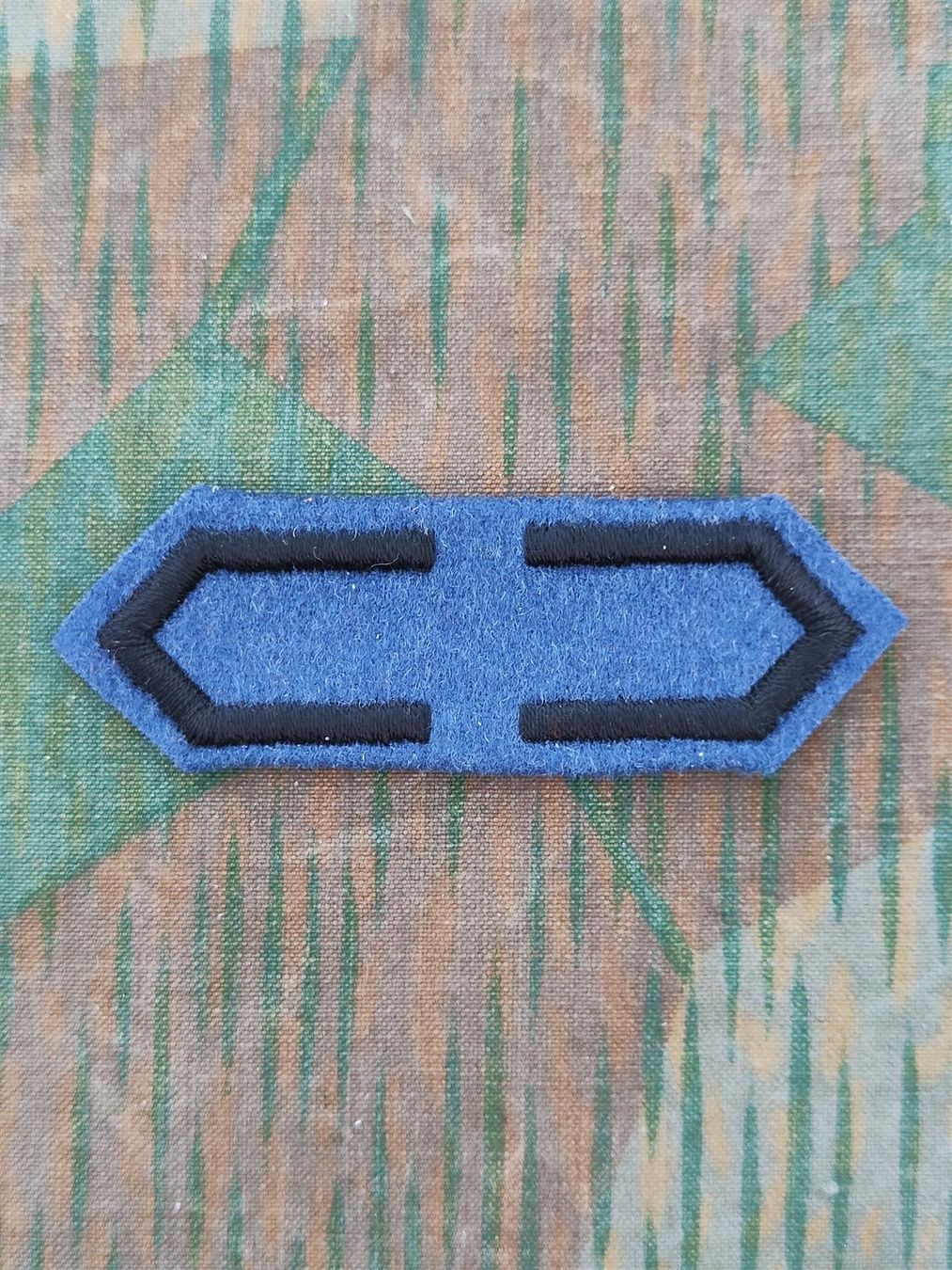 Uniformen: Ärmelpatte Seitenwinkel Ord. 1926 – Gebraucht aus Bauma von SwissMilitaria