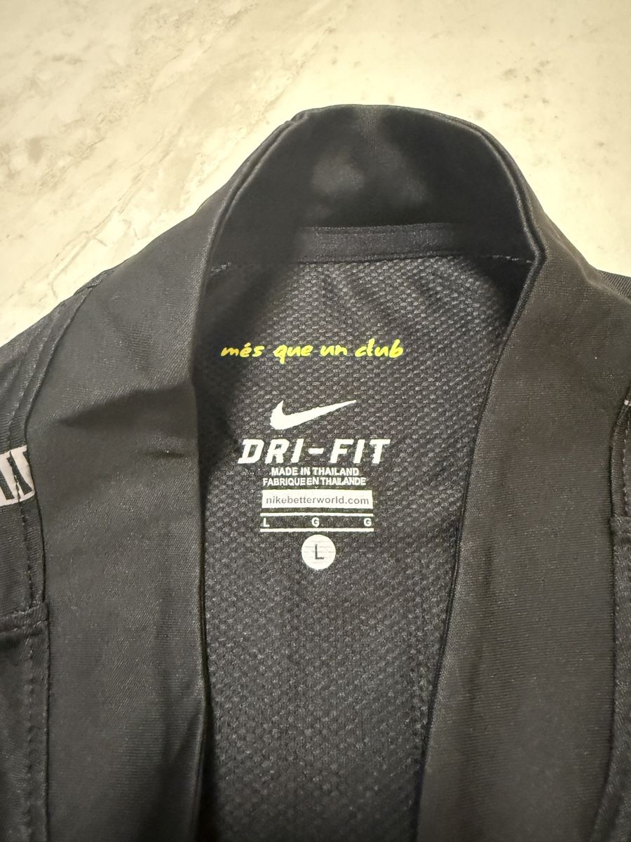 Nike Leibchen & Hosen: FC Barcelona Messi Trikot – Neu (gemäss Beschreibung) aus Bronschhofen von leo_99hp 4