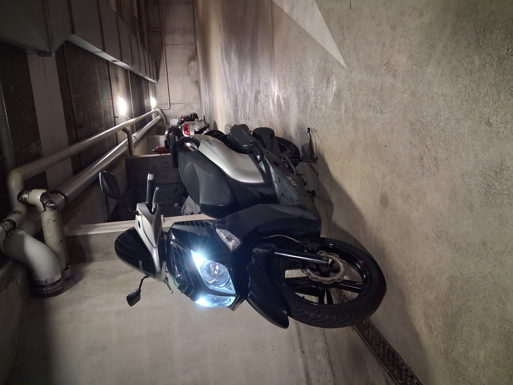 Sym Scooter: Scooter 125 – Usato da Fribourg venduto da nun_6gkt 2