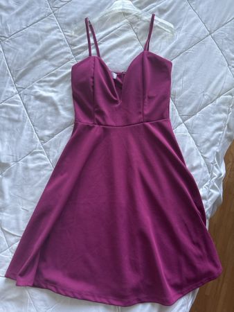 Abito estivo da donna taglia S, colore fucsia, stile chic.