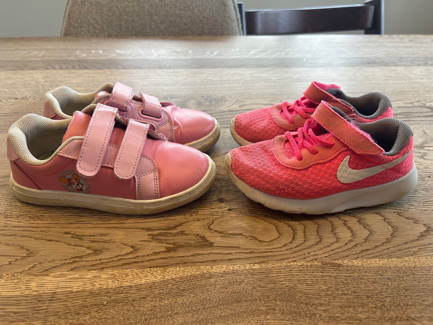 Scarpe per ragazze: Turnschuhe zum Austragen – Usato da Trachslau venduto da Daroli_2