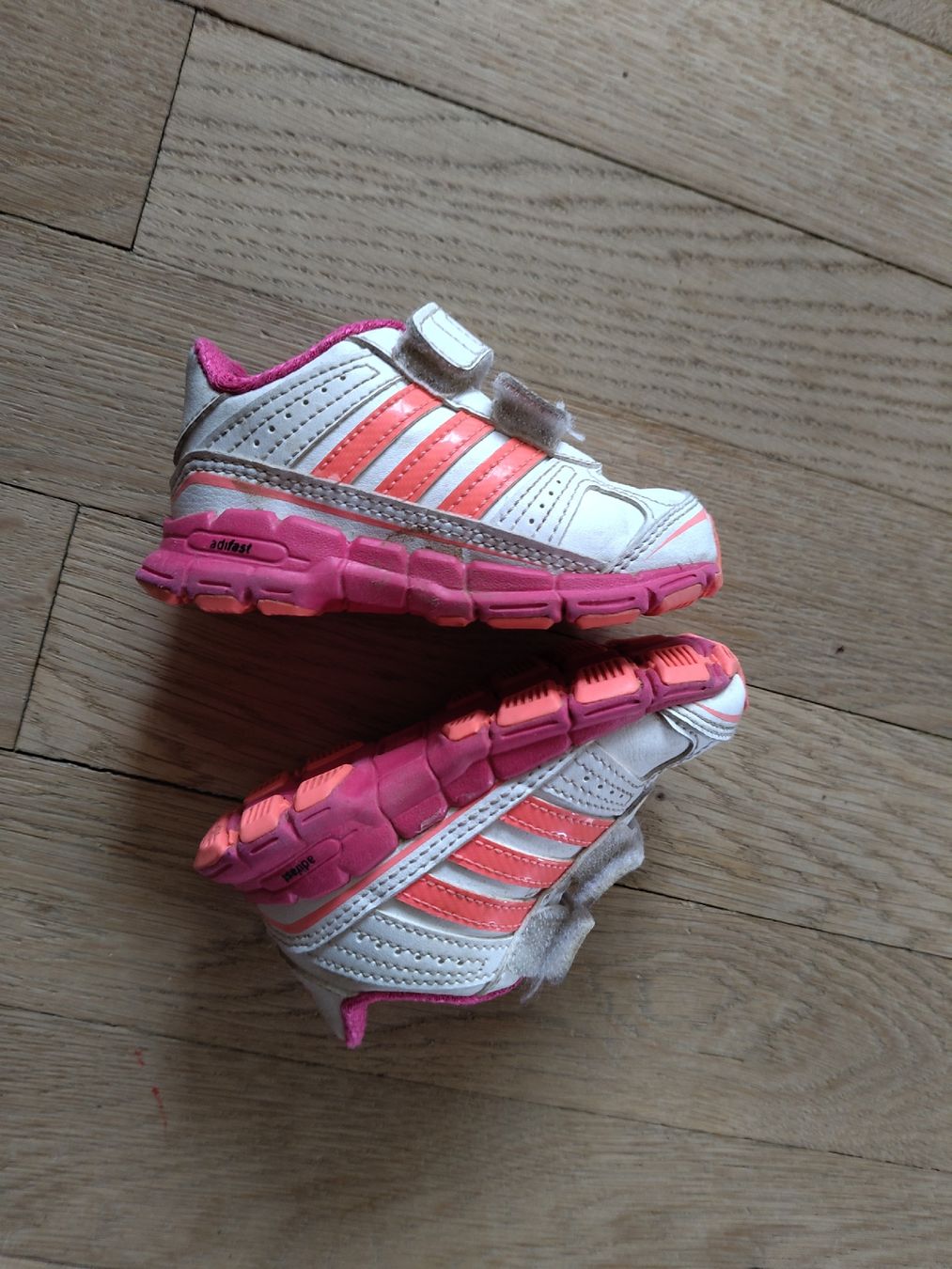Scarpe per ragazze: Adidas Sneakers, Gr. 20 – Usato da St. Gallen venduto da Wysi 5