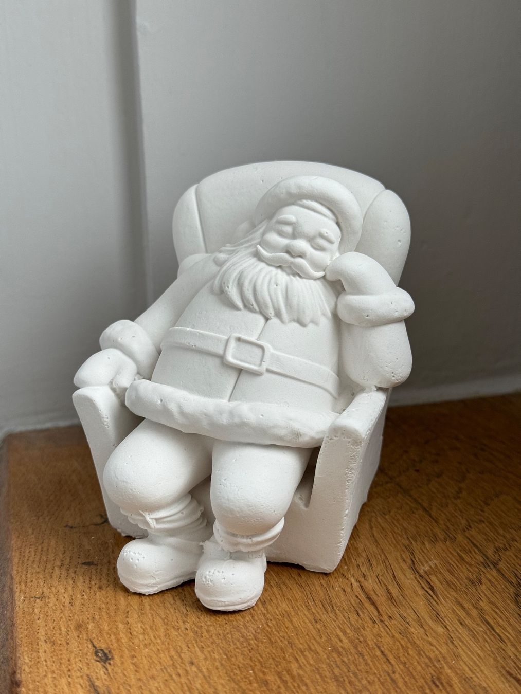 Alle Dekorationen: Schlafender Weihnachtsmann – Neu (gemäss Beschreibung) aus Solothurn von Vintage87