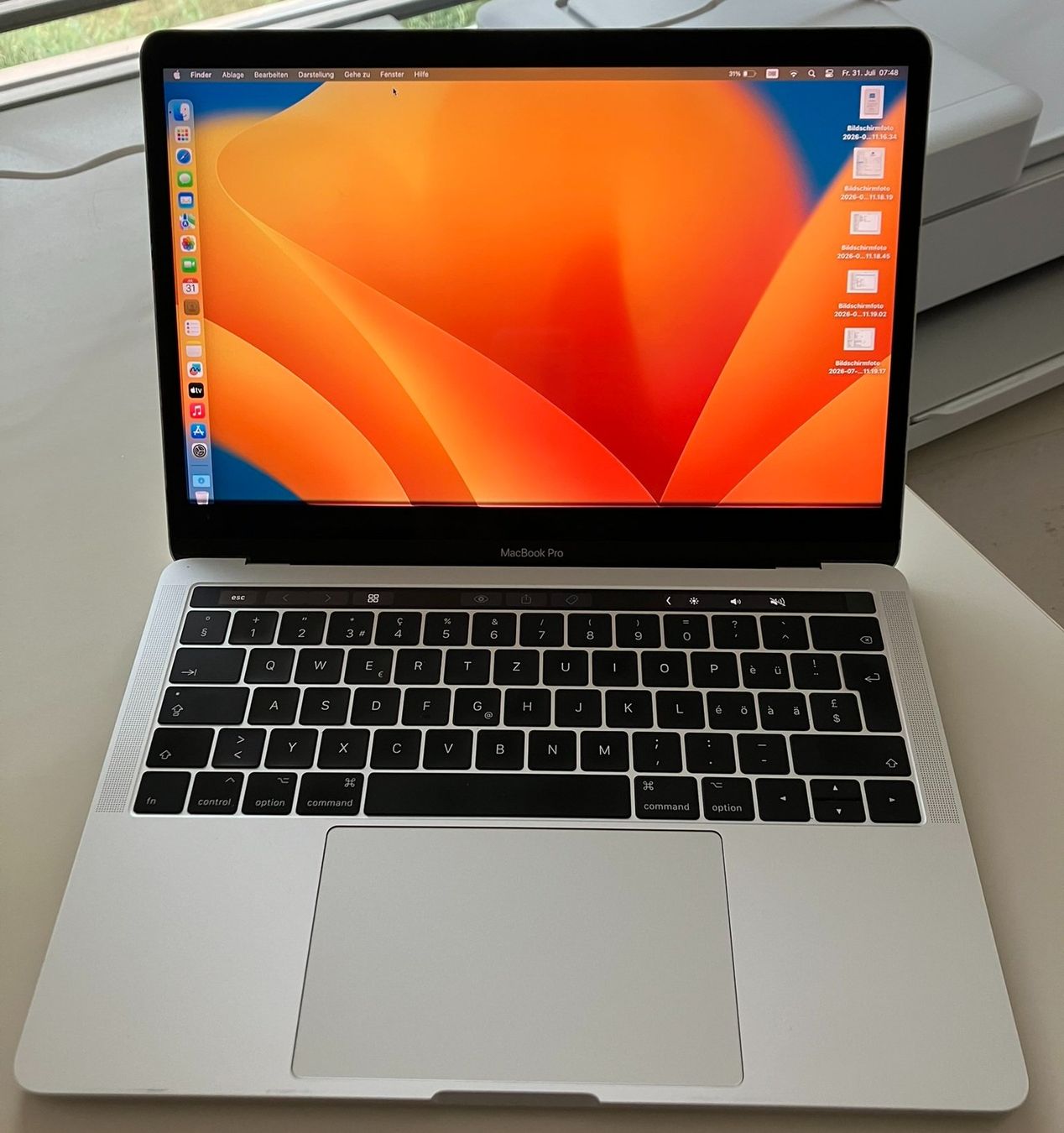Apple Notebooks: MacBook Pro 13" 2017 / 8GB / 256GB SSD / Touch Bar – Gebraucht aus Meisterschwanden von Discus0