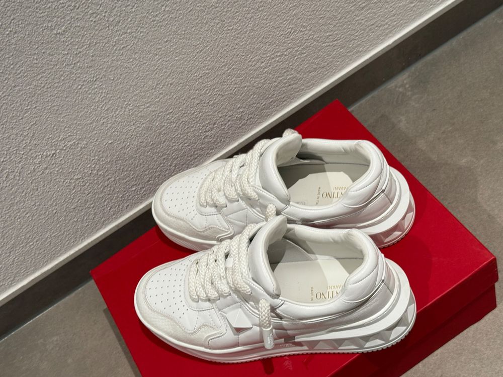 Valentino Scarpe da uomo: Valentino Sneakers – Nuovo (secondo la descrizione) da Giubiasco venduto da mat_n8k5 7