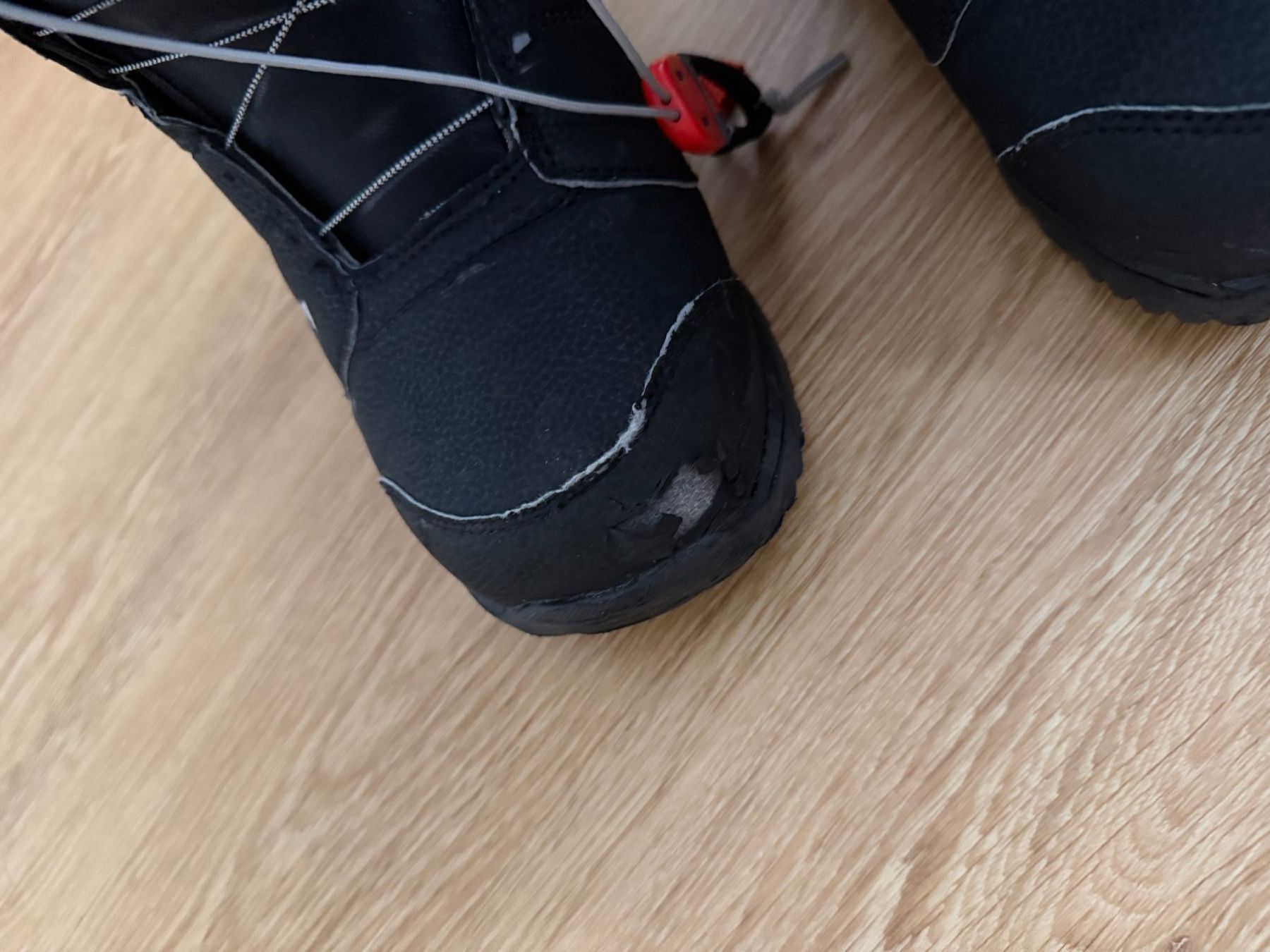 Burton Herrenschuhe: Burton Moto Snowboard Boots Grösse 42 – Gebraucht aus Oberrieden von 4dam 1