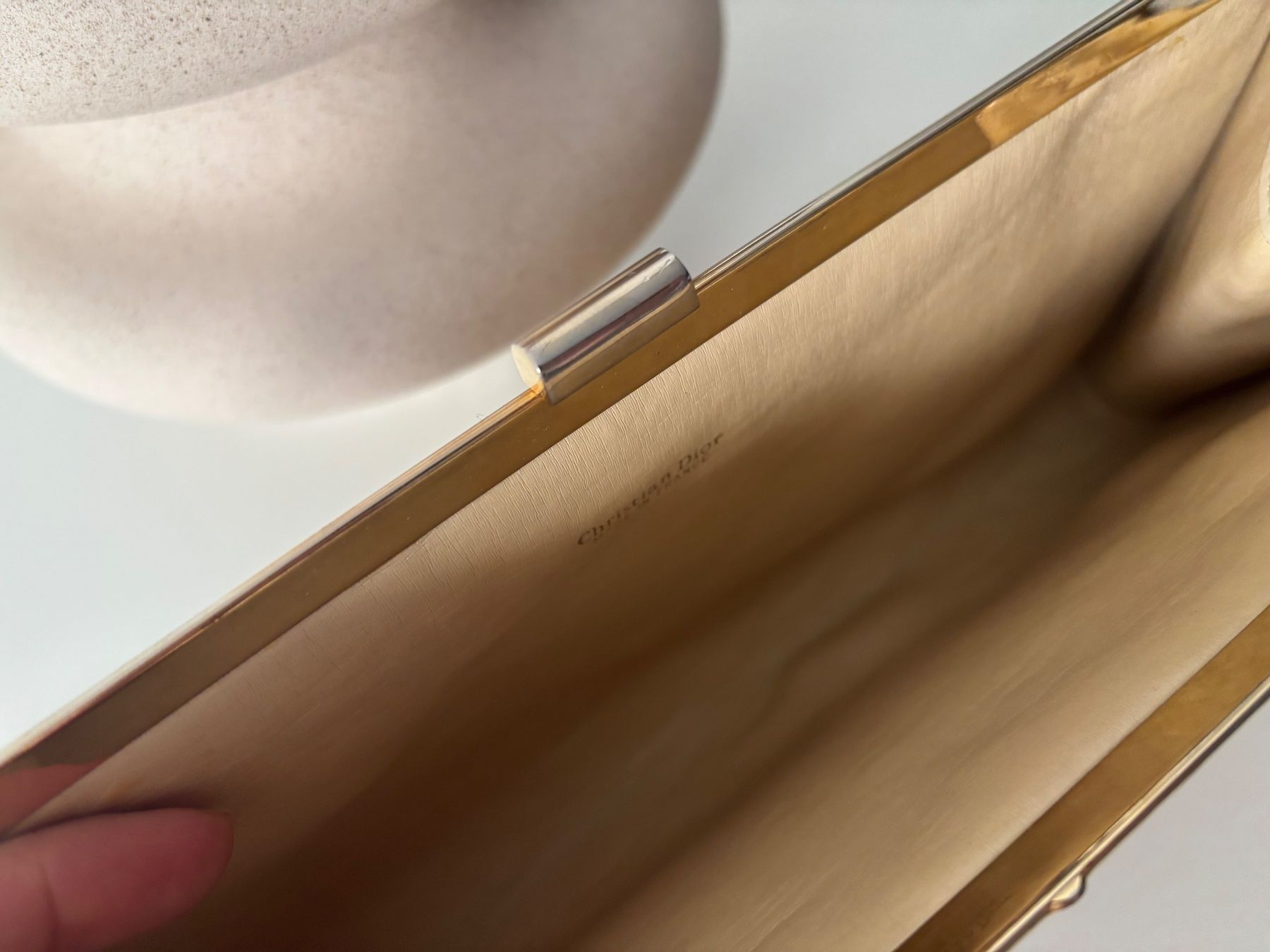 Dior Taschen für Damen: Dior Clutch Vintage Beige Gold – Gebraucht aus Zürich von car_9sdb 5