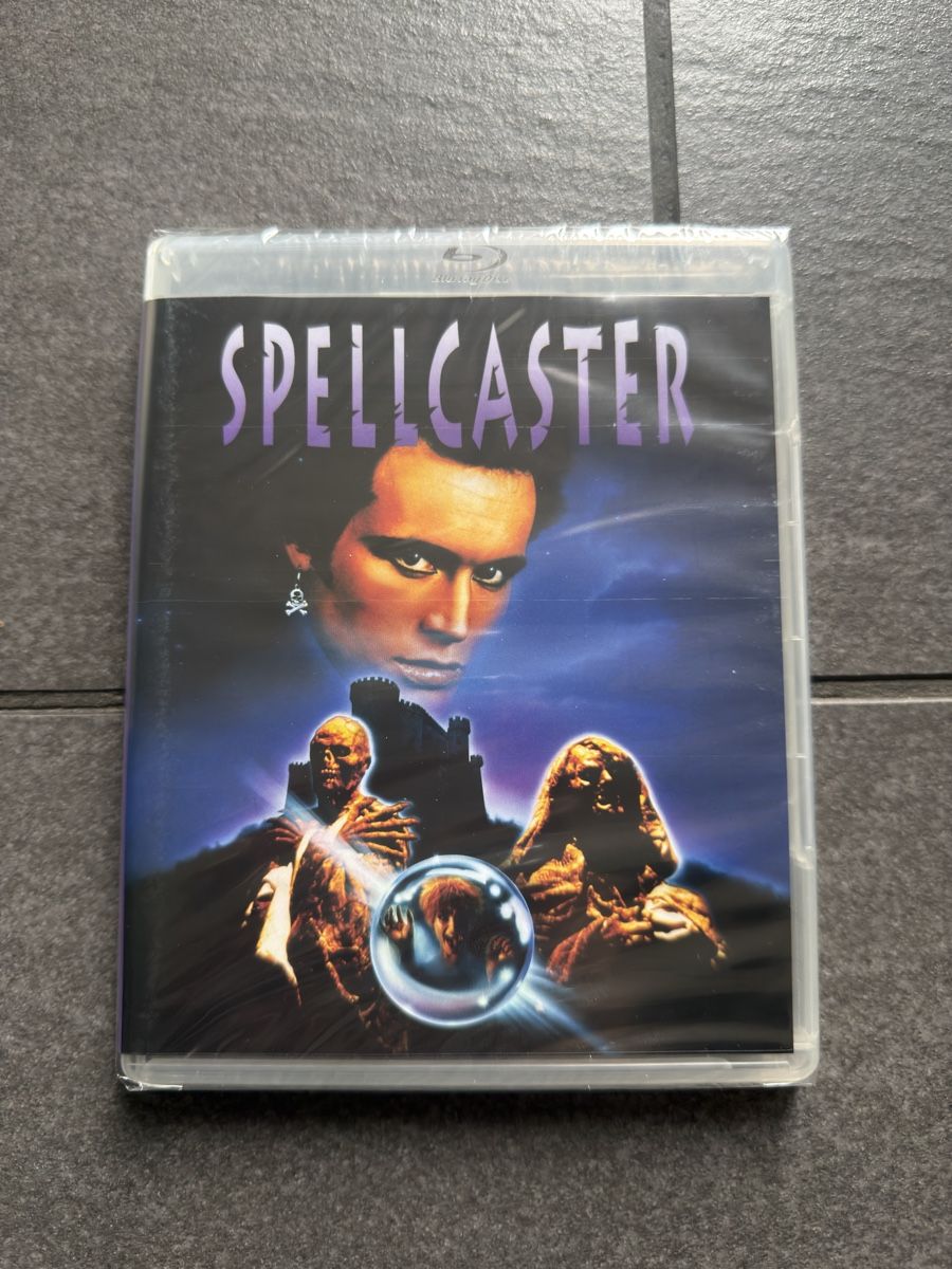 Tutti i DVDs: Spellcaster Vinegar Syndrome Blu-ray – Nuovo (secondo la descrizione) da Zürich venduto da cENS0R 3