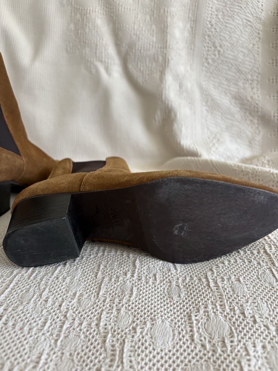 Zara Chaussures femmes: Zara Stiefeletten 37 – D'occasion à Zürich par SAD2014 2