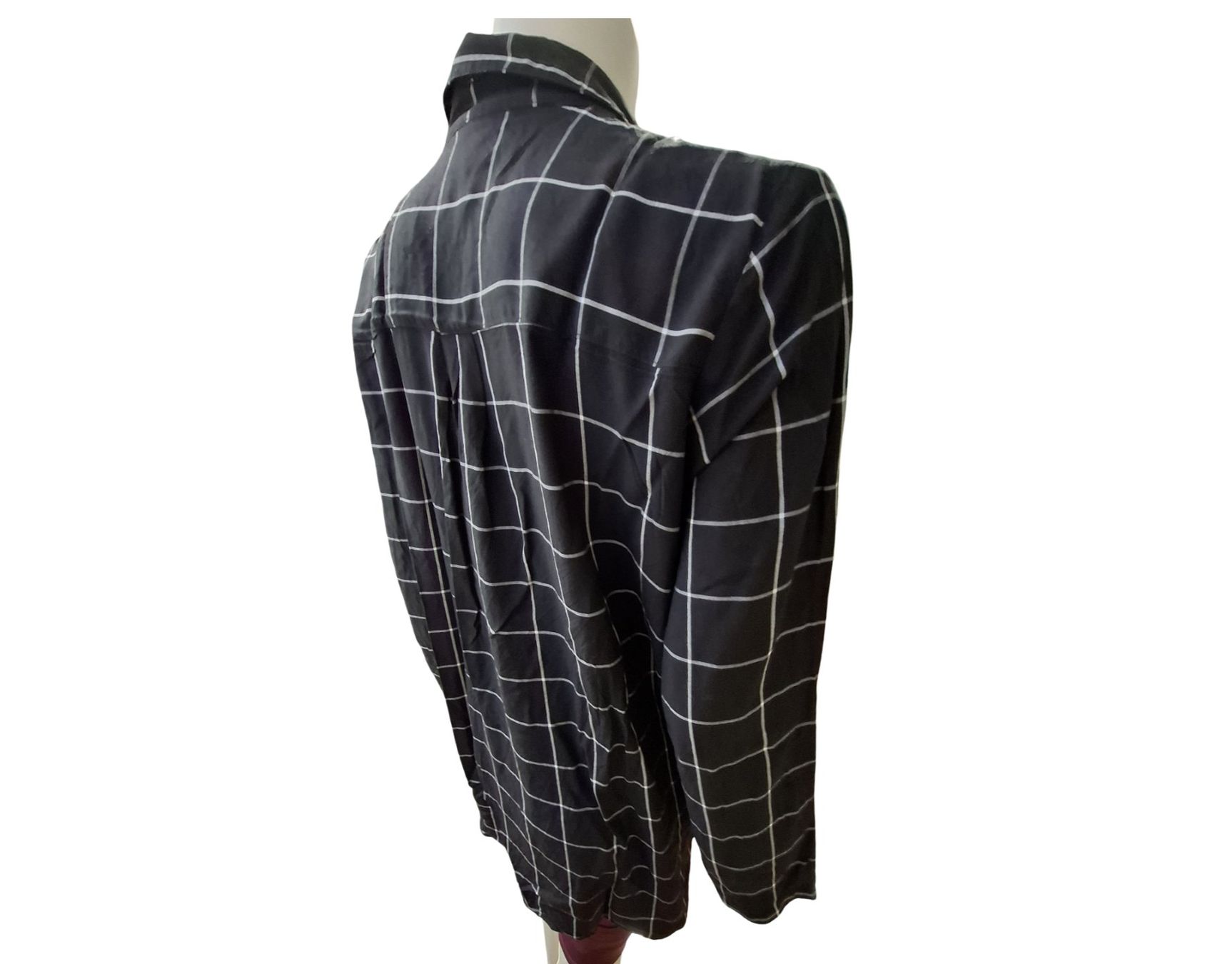 Camicette: BONPRIX Leichte Bluse schwarz kariert Gr. 42 – Usato da Wil SG venduto da Restwert_Wil 3