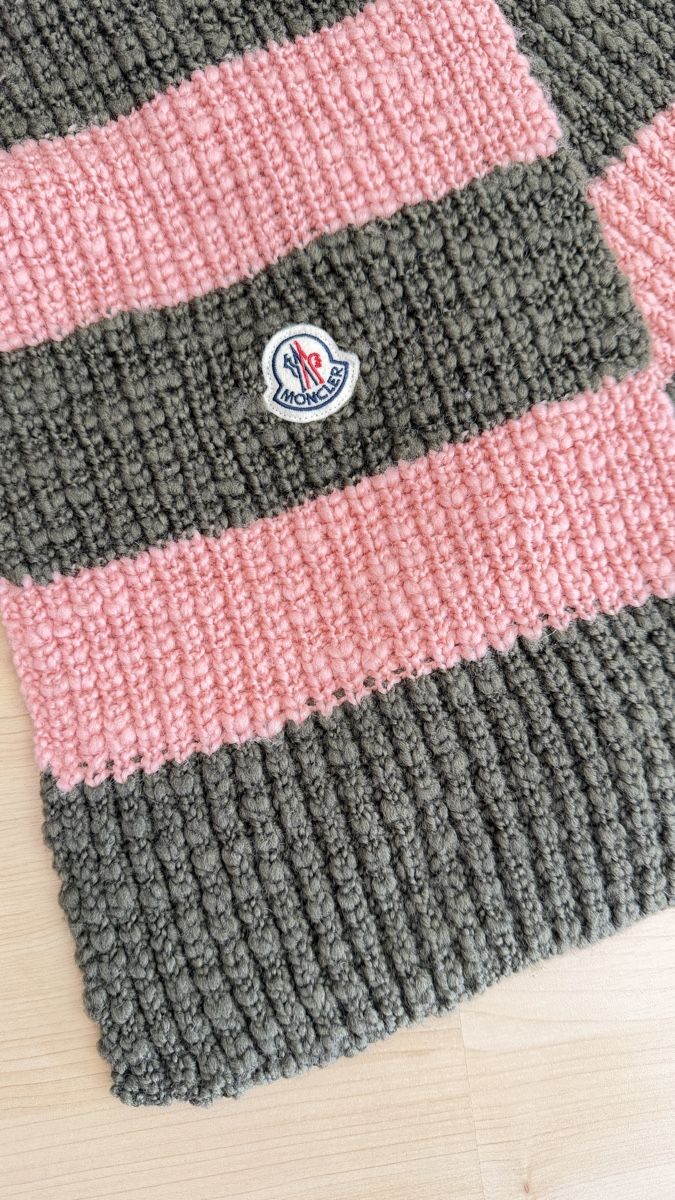 Moncler Foulards, Tücher & Schals: New big warm Moncler Scarf 24cmx 260cm with tag – Neu (gemäss Beschreibung) aus Birmensdorf ZH von Bibiisgood 3