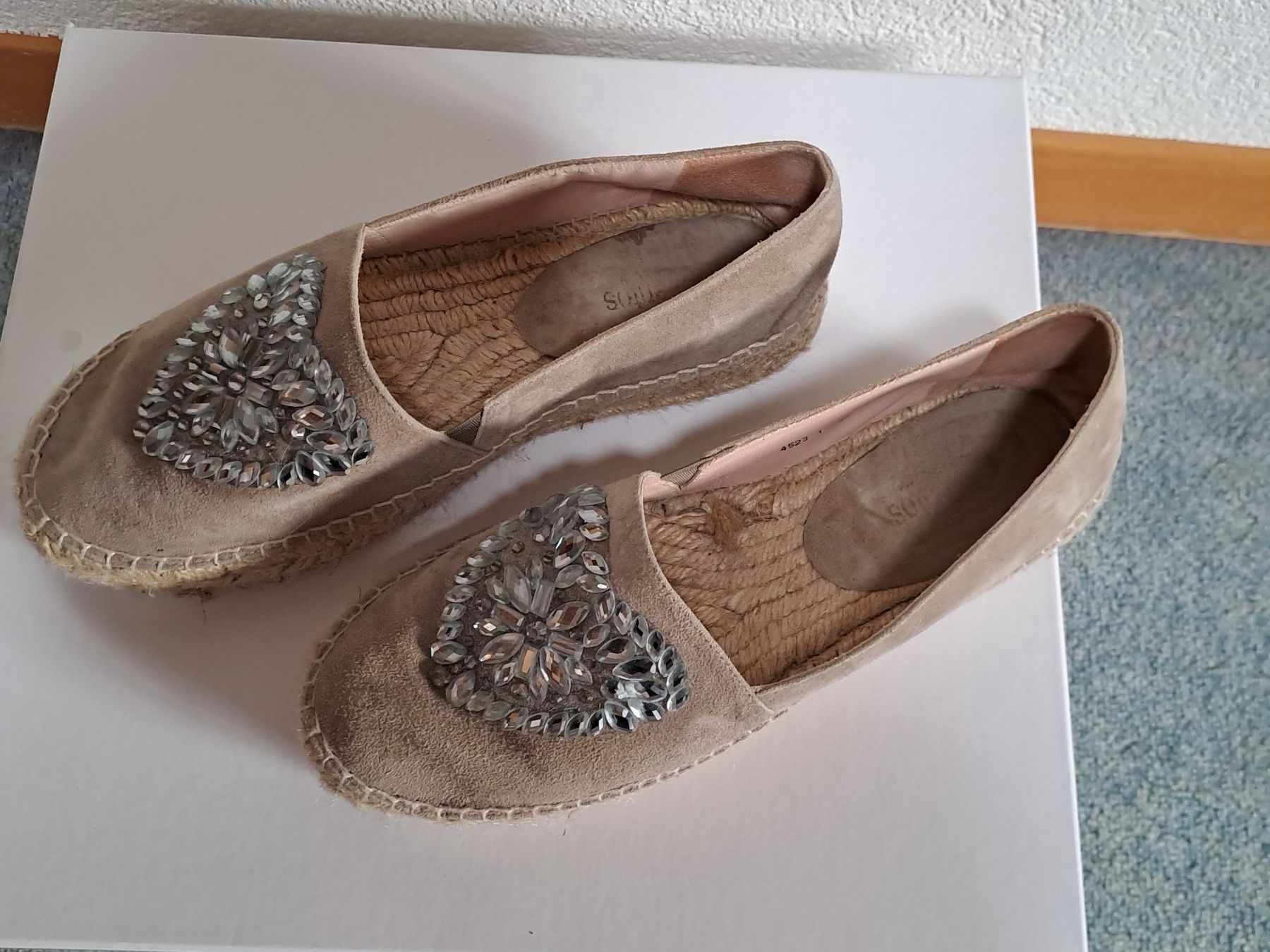 Scarpe da donna: Bequemer Damenschuh Gr. 39, NP 179.-- – Usato da Frauenfeld venduto da Andadaa 1