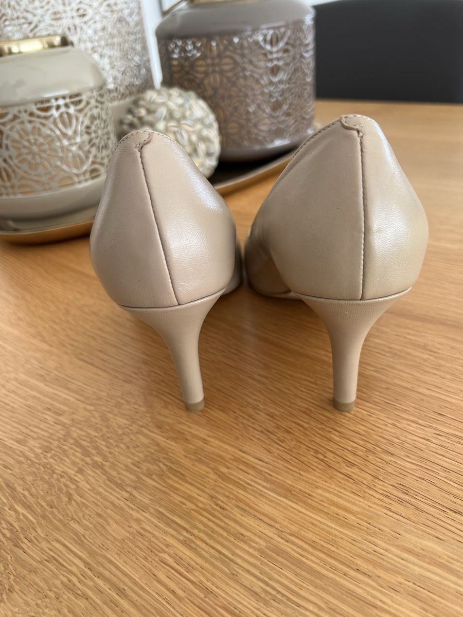 Scarpe da donna: Neue Lederpums von Cole Haan – Nuovo (secondo la descrizione) da Döttingen venduto da Steinklopferin 1