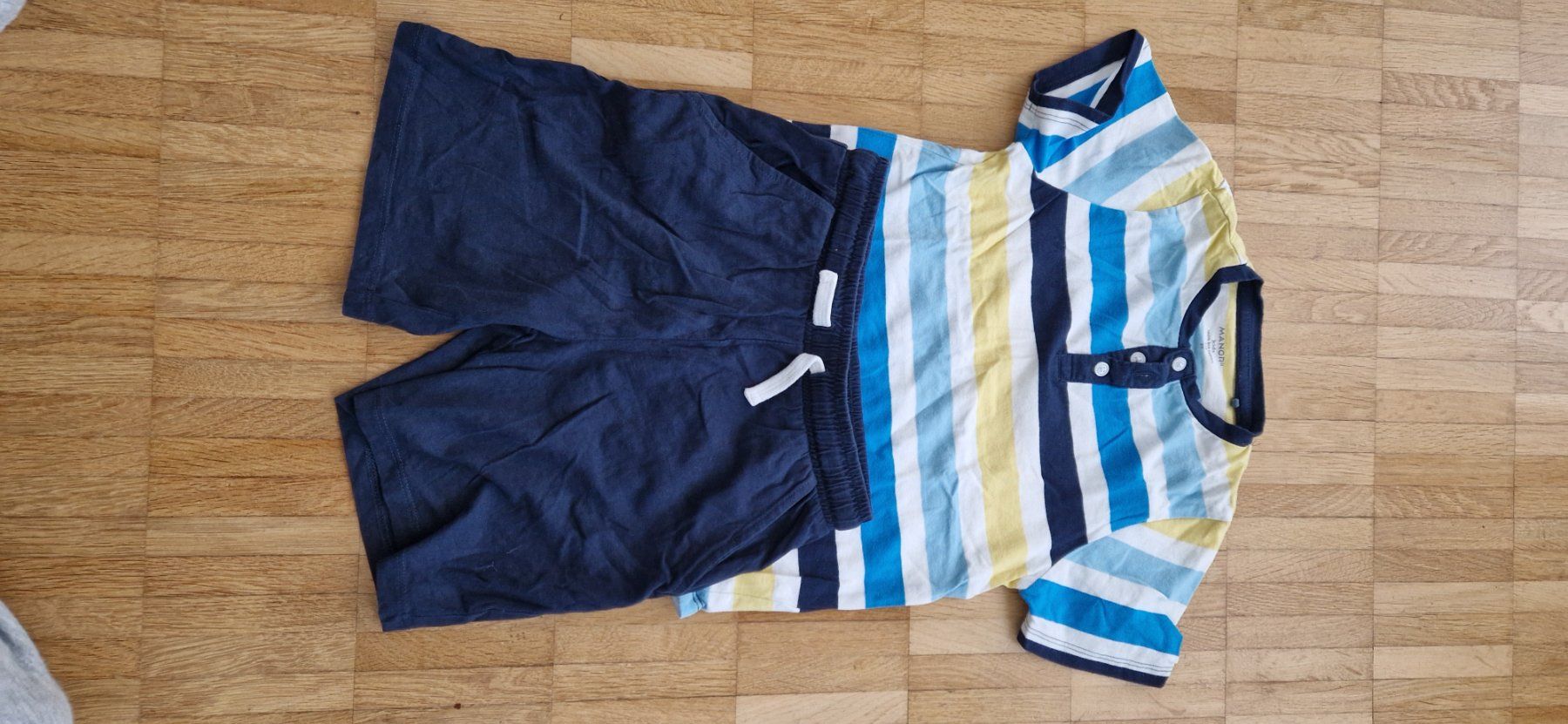 Pigiami: Kleiderset: 2x Pyjama, Gr. 116 – Usato da Luzern venduto da Prusil 2