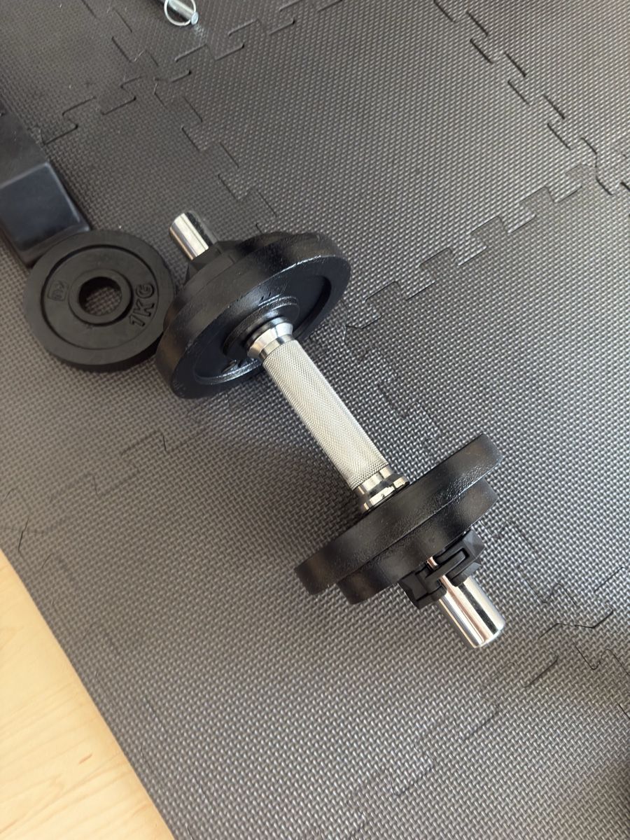 Hometrainer: Langhantelbank  – Nuovo (secondo la descrizione) da Zuchwil venduto da Raigeki 2