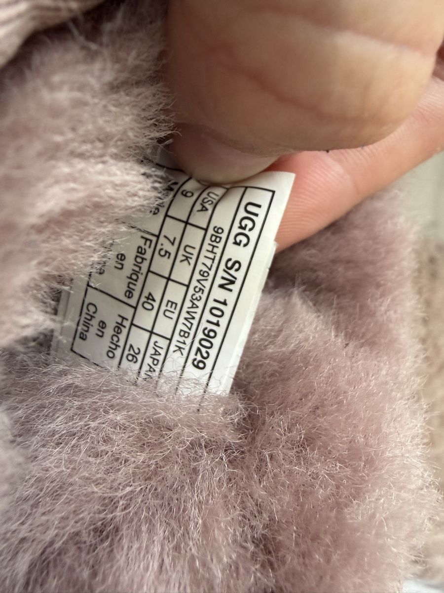 Ugg Chaussures femmes: UGG Schuhe altrosa – D'occasion à Vordemwald par ste_g86z 4