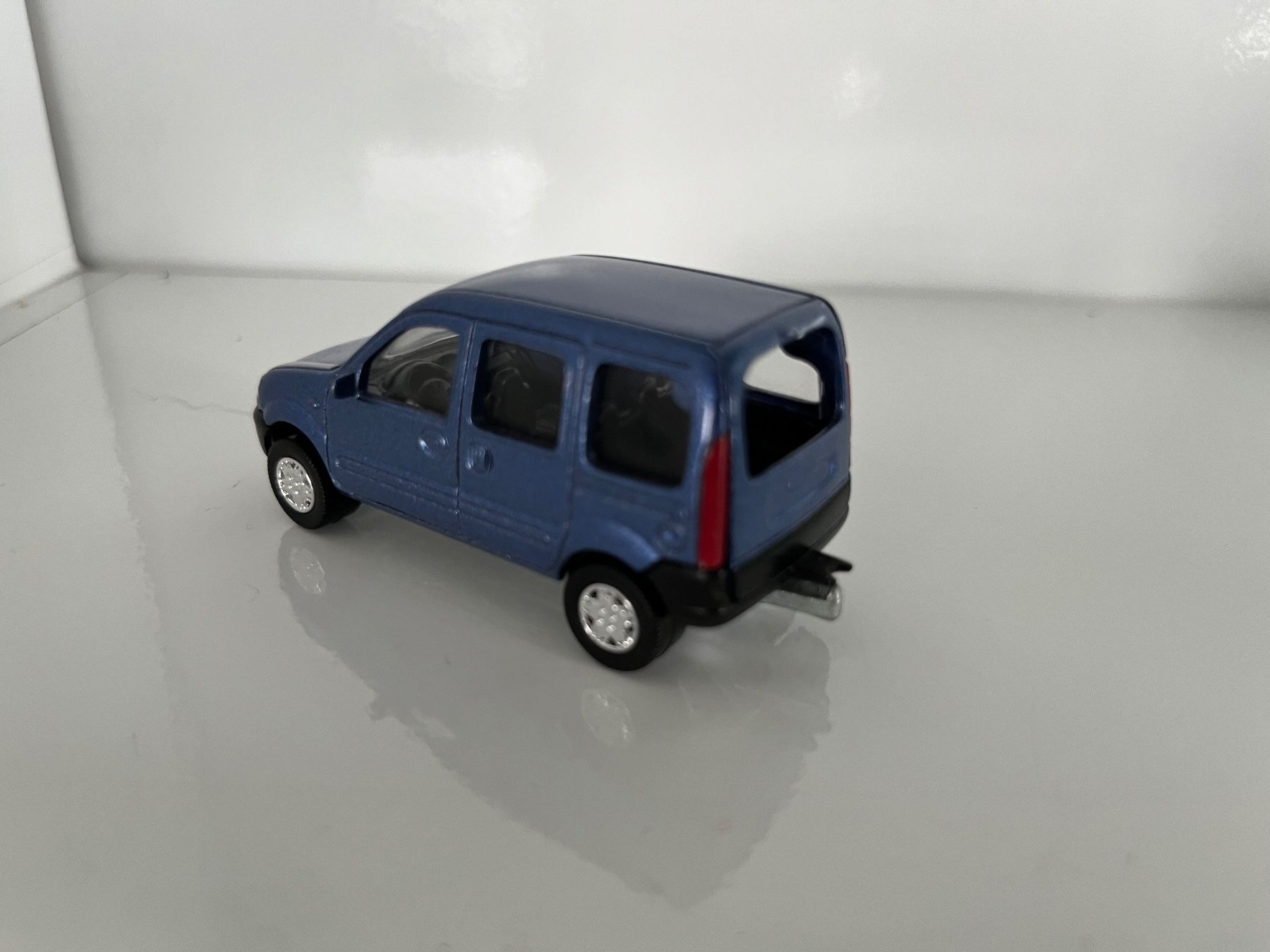 Renault Modellini d'auto: Renault Kangoo I Norev – Usato da Kräiligen venduto da tisala 1