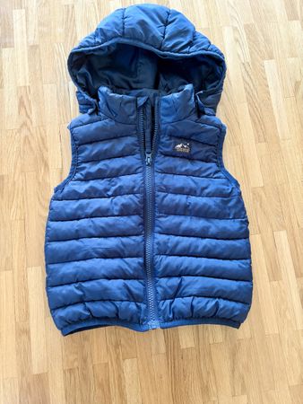 Warme Kinderweste mit Kapuze – Grösse 92