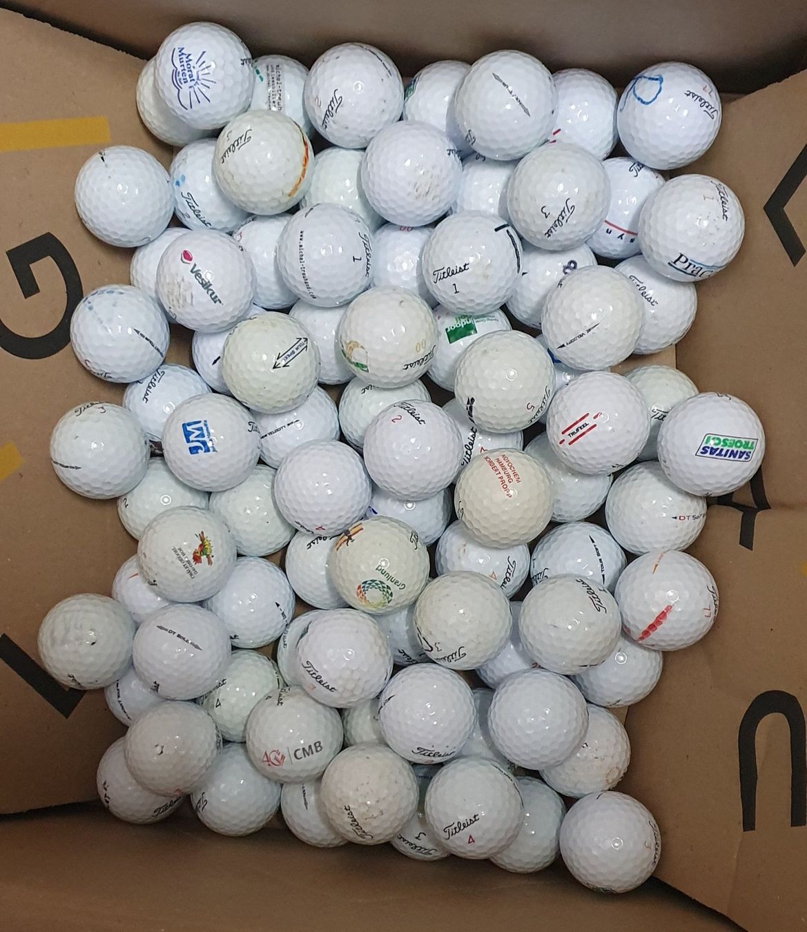Titleist Bälle: Titleist 90 Golfbälle mix gebraucht – Gebraucht aus Allschwil von Gorgeli