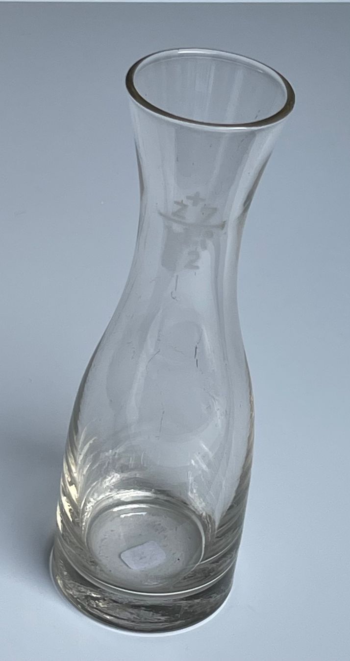 Carafes: Antike, kalibrierte/geeichte Glas Karaffe 3 – D'occasion à Baar par bricksandmore 2