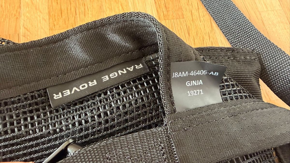 Rover Alle Ersatzteile: Original Laderaum Trennetz Range Rover Velar – Neu (gemäss Beschreibung) aus Kriens von nao_wl7q 2